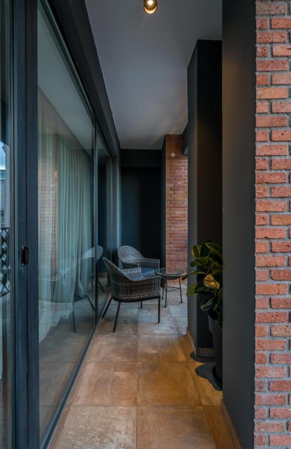 Bridge Hotel Tbilisi Exterior photo