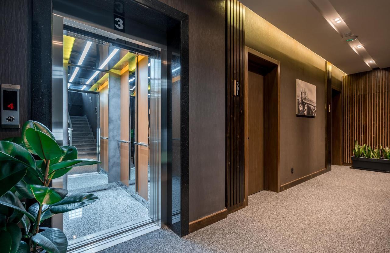 Bridge Hotel Tbilisi Exterior photo