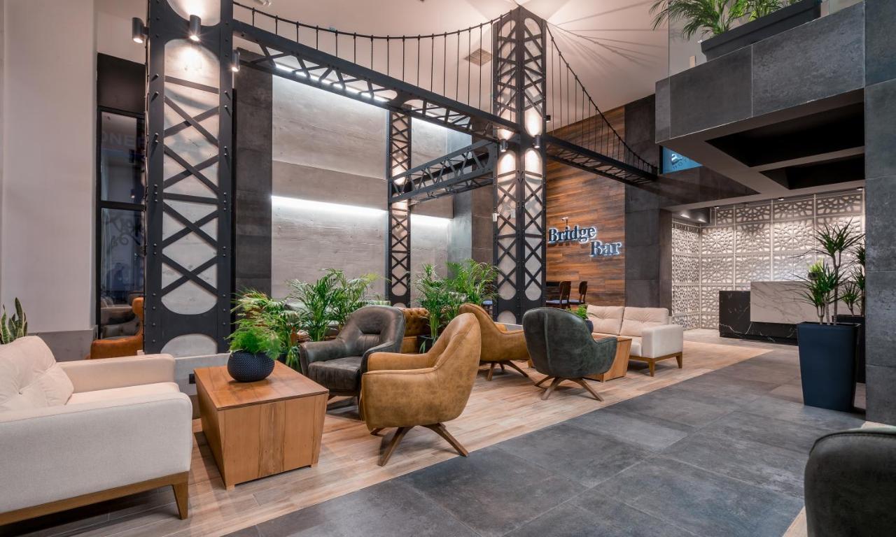 Bridge Hotel Tbilisi Exterior photo